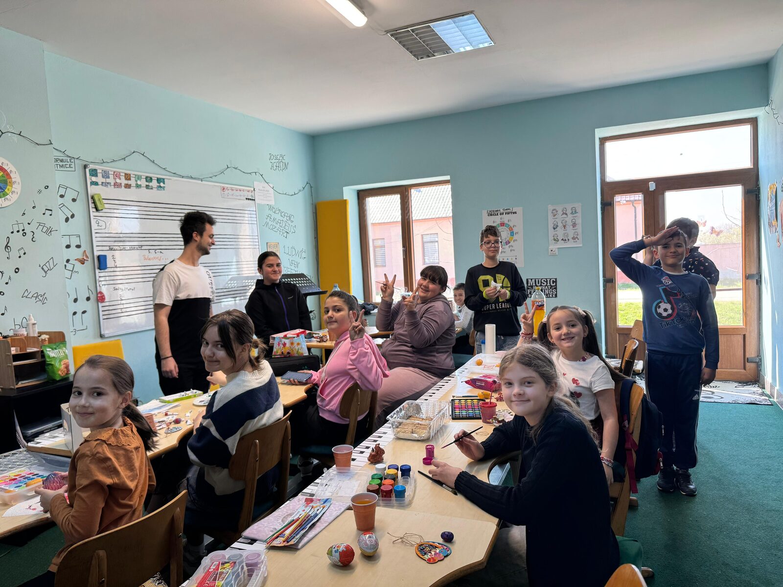 Moment de la o activitate extrașcolară a academiei 7